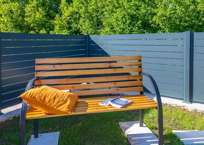 Una, A Charming Surrounded By Nature Holiday home