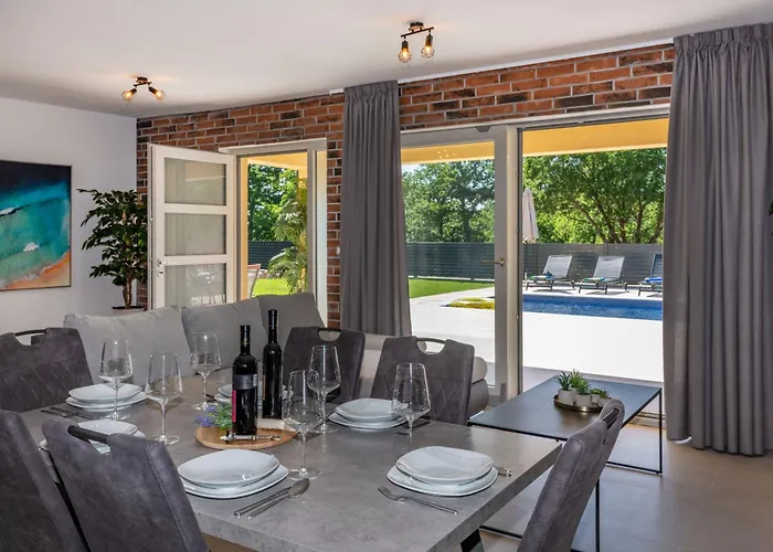 Holiday home Una, A Charming Surrounded By Nature *