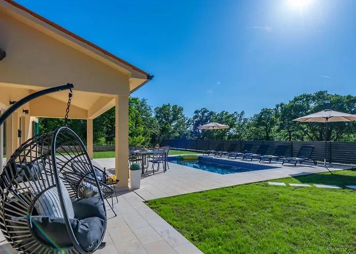 Una, A Charming Surrounded By Nature * Vinež