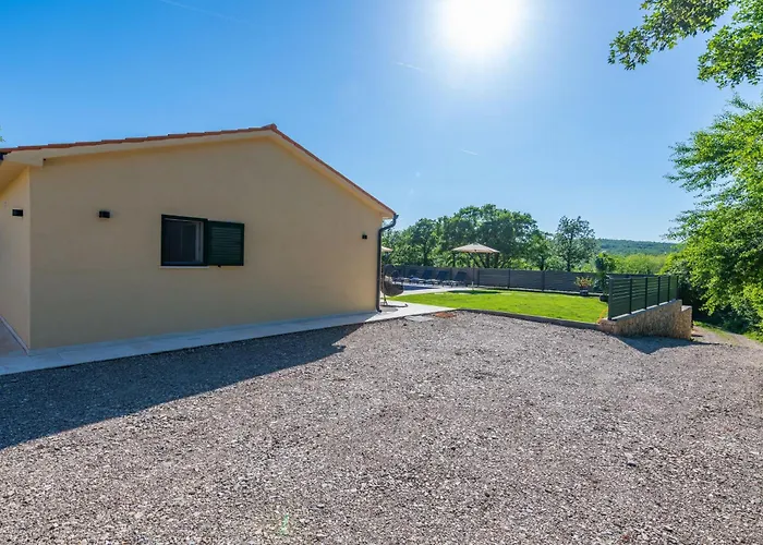 Una, A Charming Surrounded By Nature * Vinež